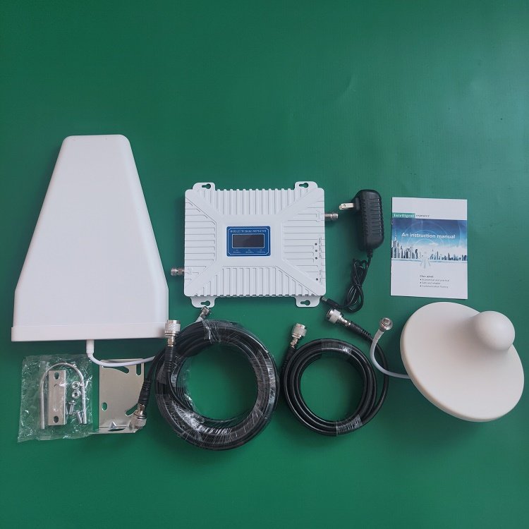 Outdoor LPDA antenna receive signal from cell tower home office indoor use full set mobile cellphone network signal booster